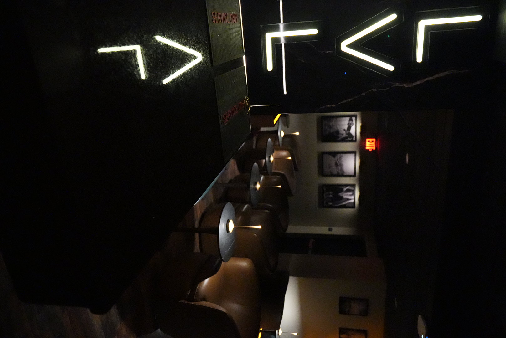 LVL Bar atmosphere